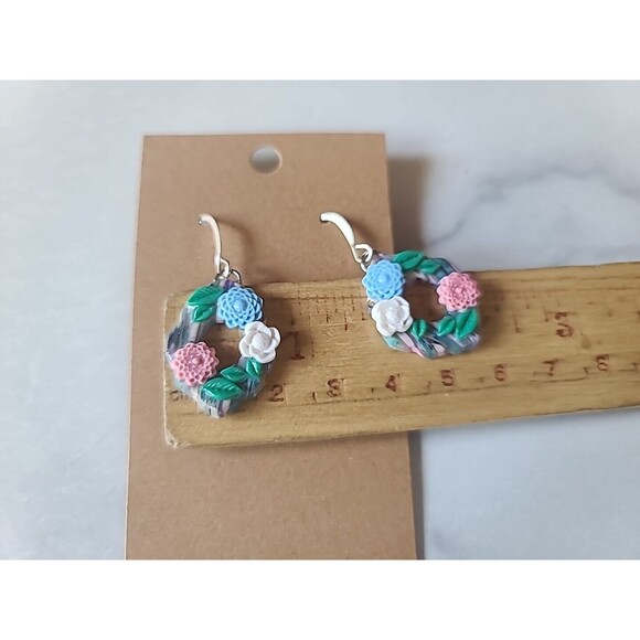 Polymer Clay Floral Dangling Pierced Earrings New - Picture 8 of 10